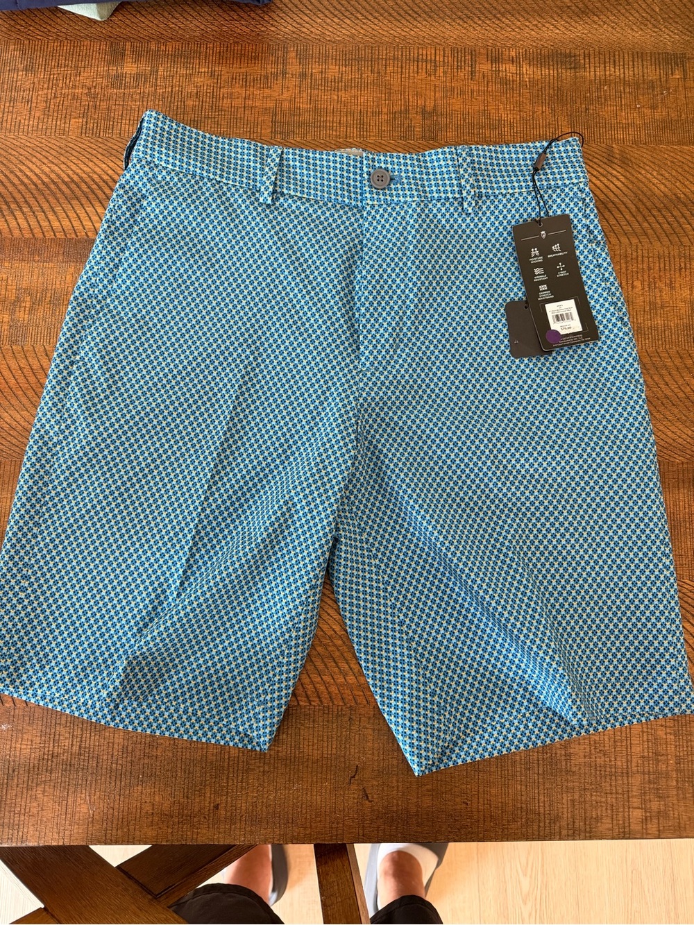 Walter Hagen Blue Geometric Pattern Golf Shorts